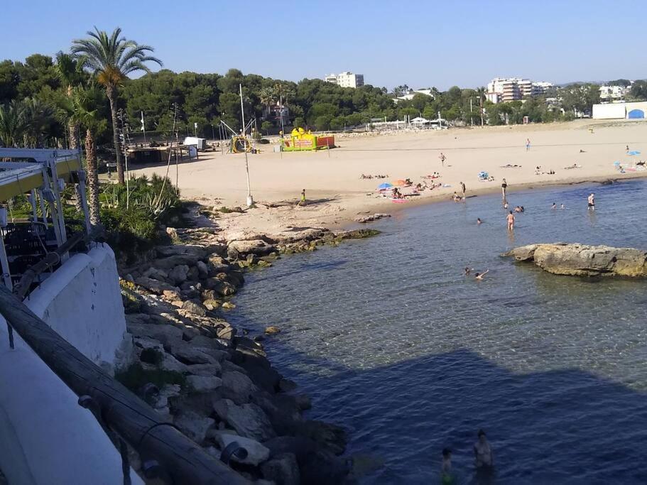 Suitur Beachfront Apartment Roc De Sant Gaieta Roda de Bará エクステリア 写真