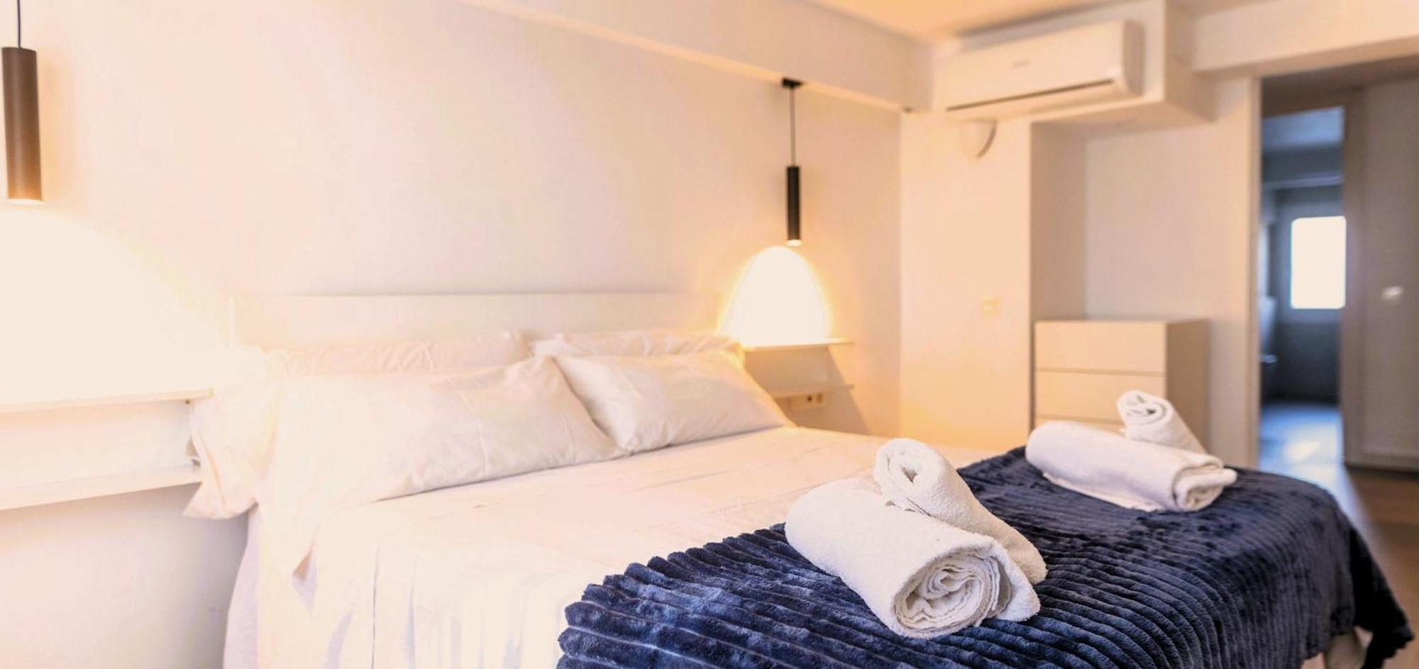 Suitur Beachfront Apartment Roc De Sant Gaieta Roda de Bará エクステリア 写真