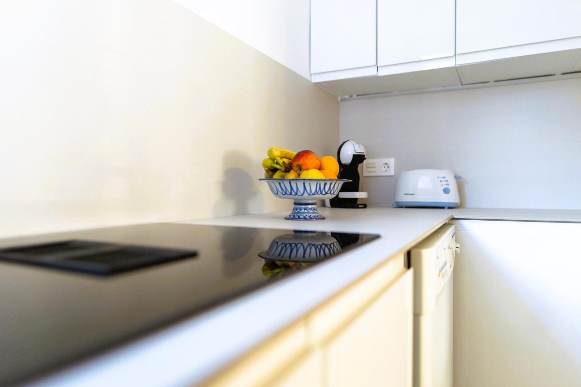 Suitur Beachfront Apartment Roc De Sant Gaieta Roda de Bará エクステリア 写真